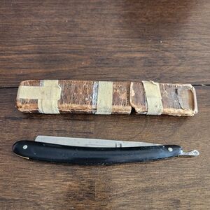 Classic Black Straight Razor for Men Grooming